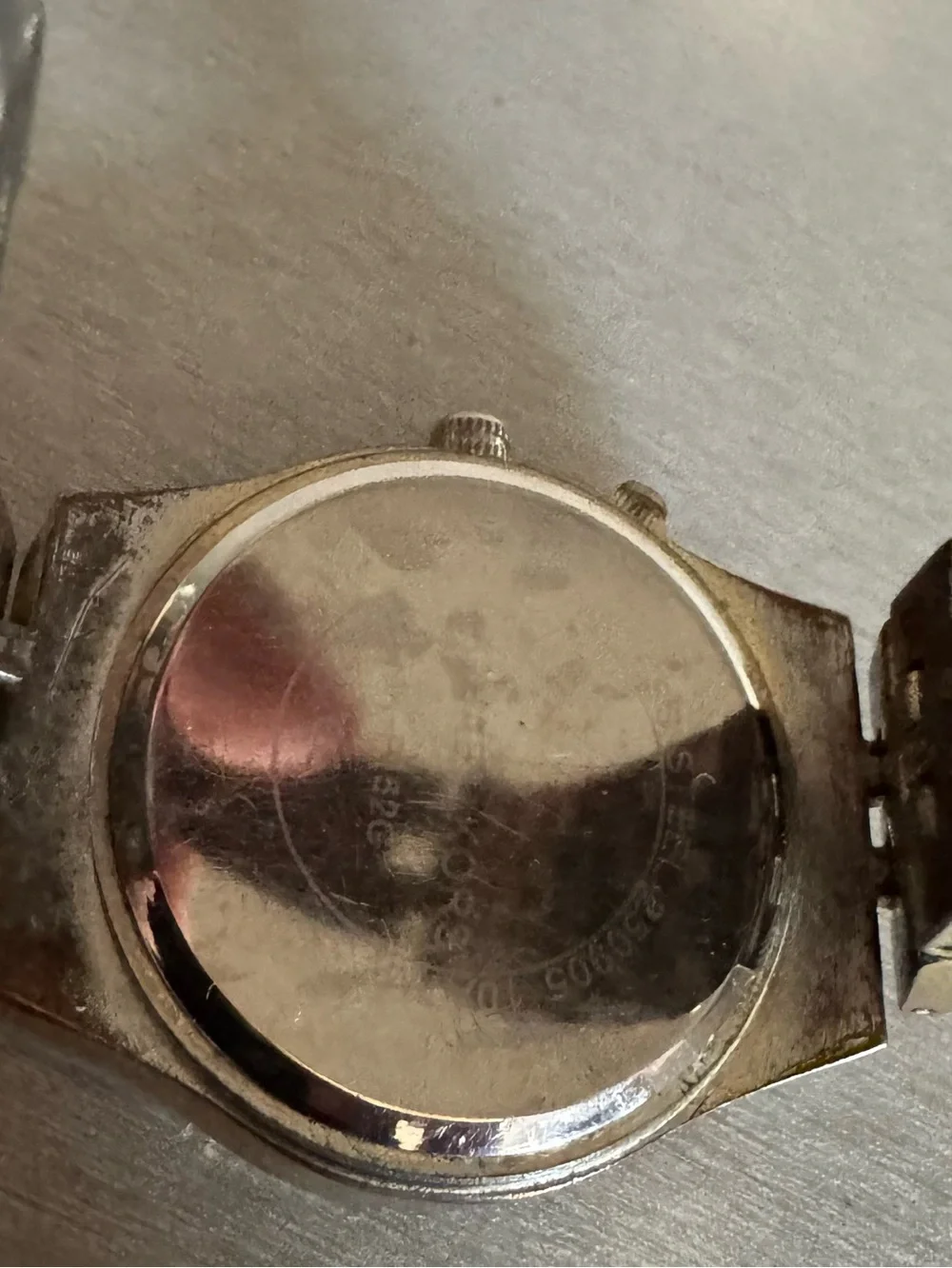 Michael Kors P152G Gold Stainless Steel Analog Dial Women's Watch